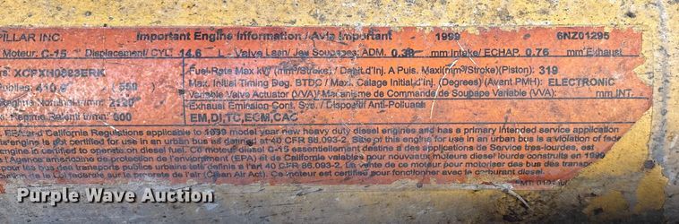 image for item EN5935 2005 Peterbilt 379 semi truck