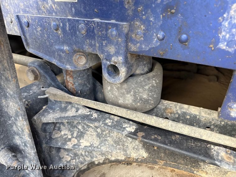 image for item EP2730 2016 Peterbilt 579 semi truck