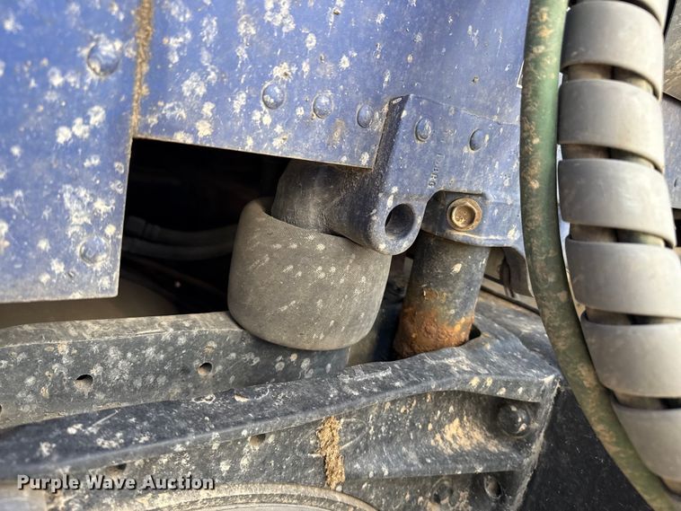 image for item EP2730 2016 Peterbilt 579 semi truck