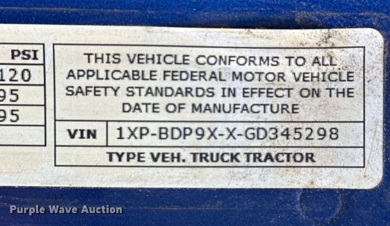 image for item EP2730 2016 Peterbilt 579 semi truck