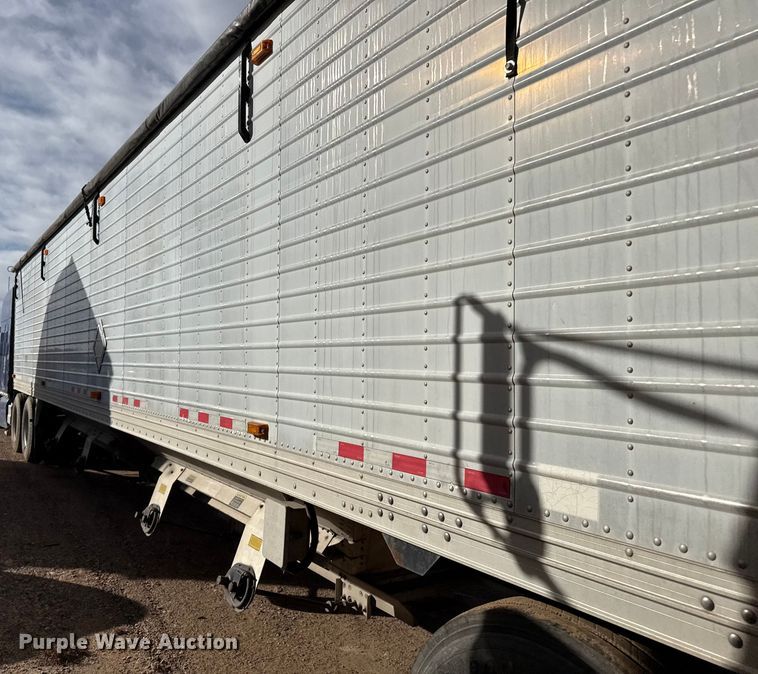 image for item EP2731 2006 Timpte grain trailer