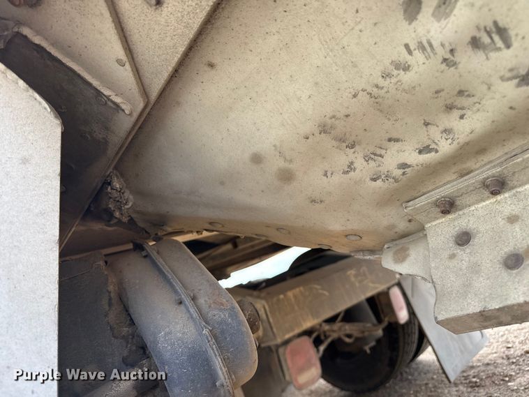 image for item EP2731 2006 Timpte grain trailer