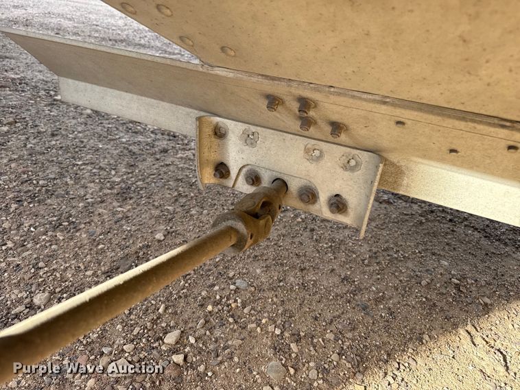 image for item EP2731 2006 Timpte grain trailer