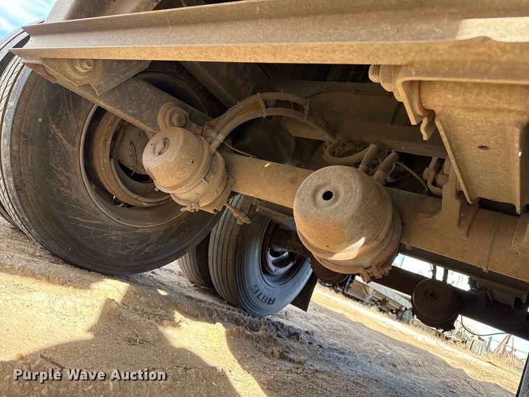 image for item EP2731 2006 Timpte grain trailer