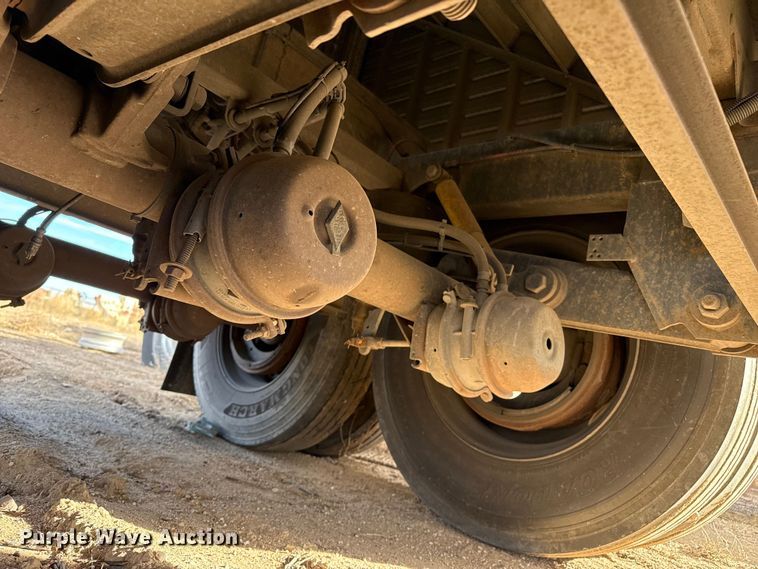 image for item EP2731 2006 Timpte grain trailer