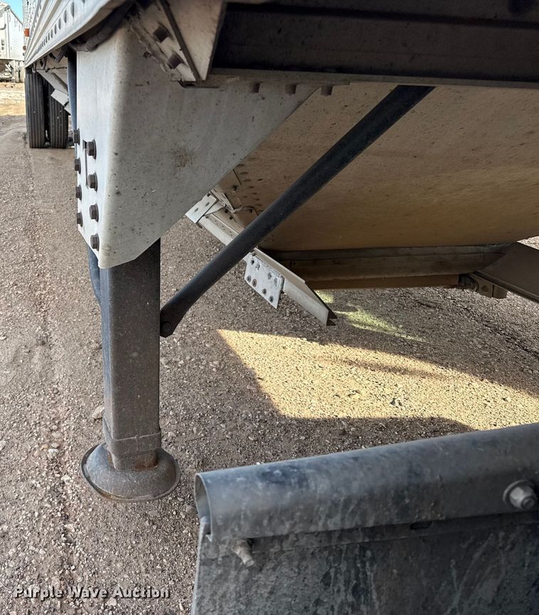 image for item EP2731 2006 Timpte grain trailer