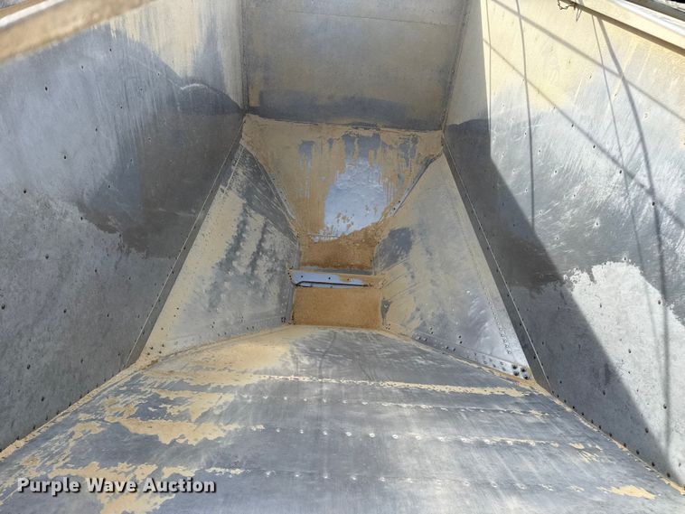 image for item EP2731 2006 Timpte grain trailer