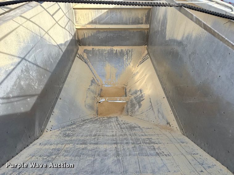 image for item EP2731 2006 Timpte grain trailer