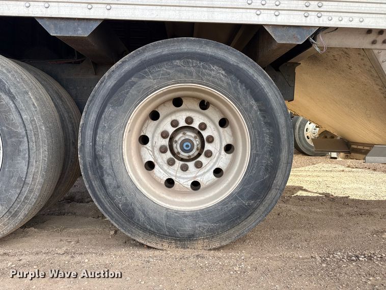 image for item EP2731 2006 Timpte grain trailer