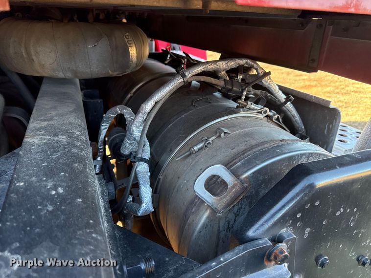 image for item EP2732 2011 Kenworth T800 semi truck