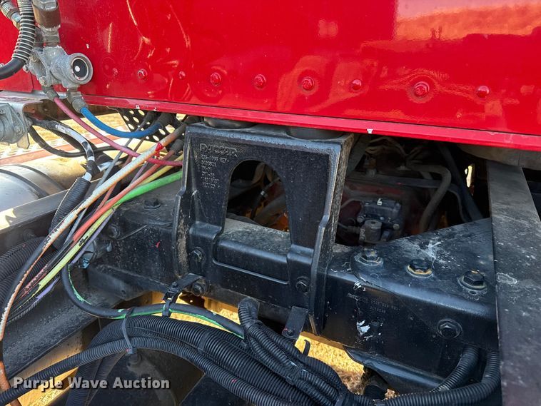 image for item EP2732 2011 Kenworth T800 semi truck