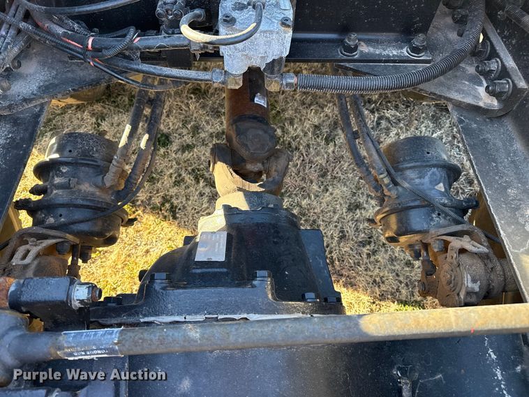 image for item EP2732 2011 Kenworth T800 semi truck