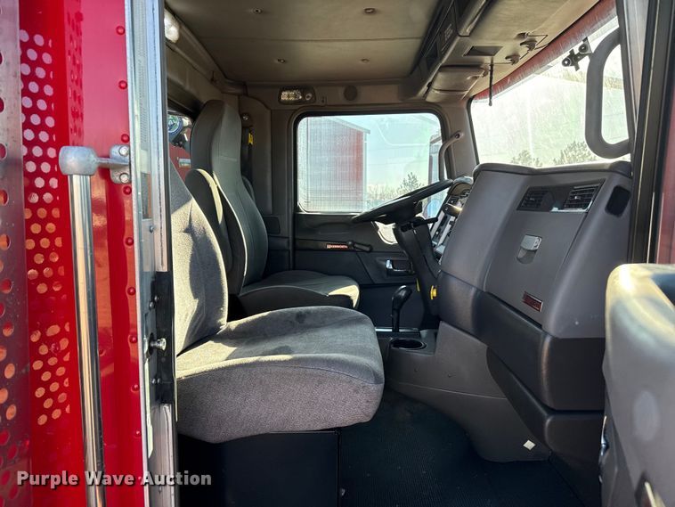 image for item EP2732 2011 Kenworth T800 semi truck