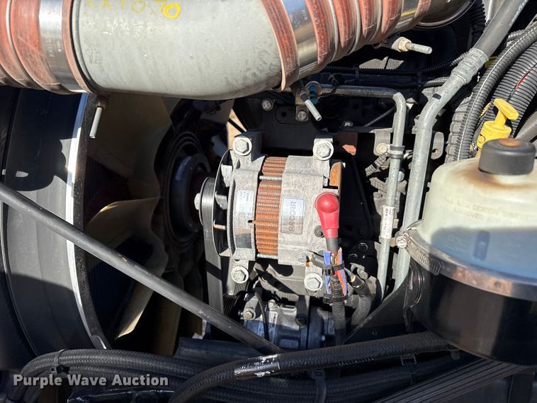 image for item EP2732 2011 Kenworth T800 semi truck