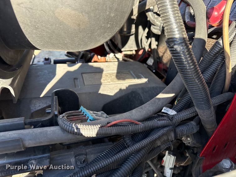 image for item EP2732 2011 Kenworth T800 semi truck