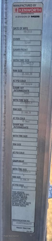 image for item EP2732 2011 Kenworth T800 semi truck