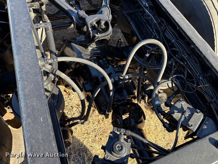 image for item EP2733 2012 Kenworth T40 truck cab and chassis