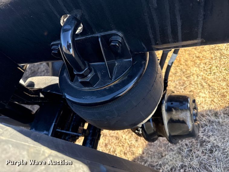 image for item EP2733 2012 Kenworth T40 truck cab and chassis