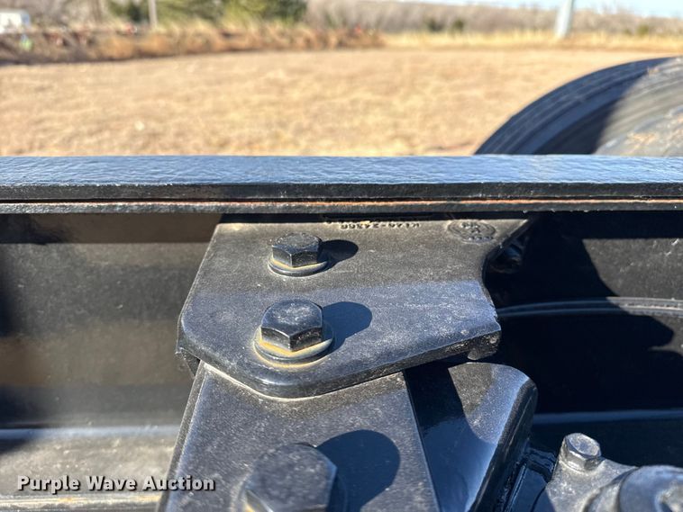 image for item EP2733 2012 Kenworth T40 truck cab and chassis