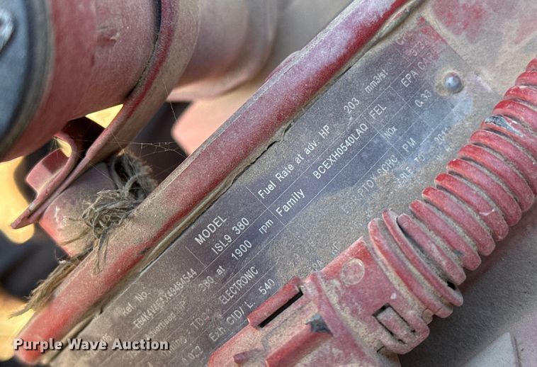 image for item EP2733 2012 Kenworth T40 truck cab and chassis