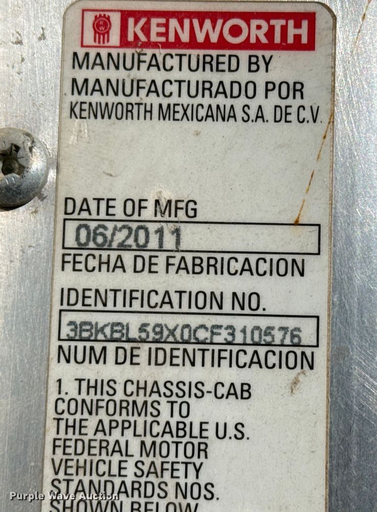 image for item EP2733 2012 Kenworth T40 truck cab and chassis