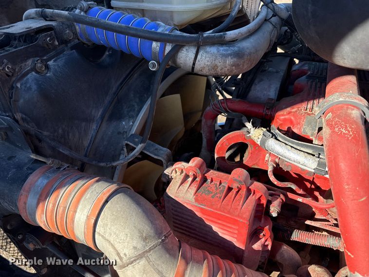 image for item EP2755 2013 Kenworth T660 semi truck