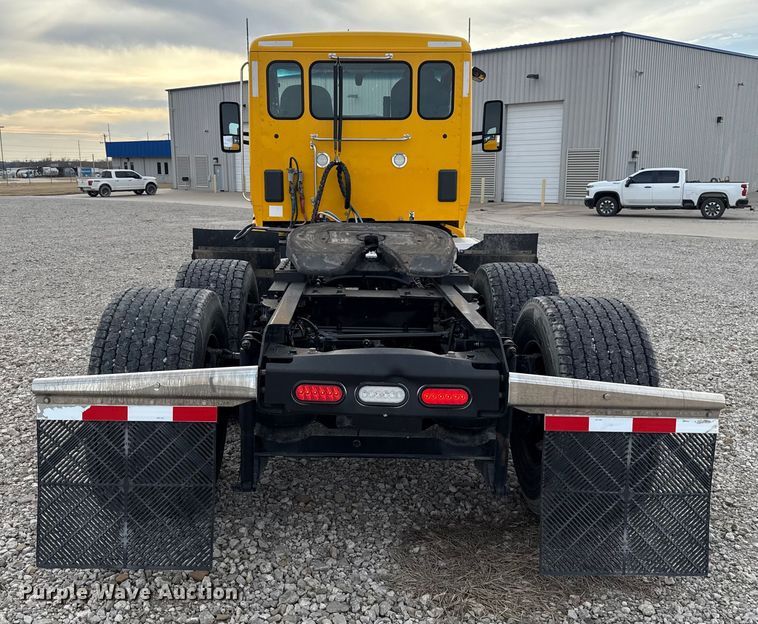 image for item ES5508 2020 Kenworth T680 semi truck