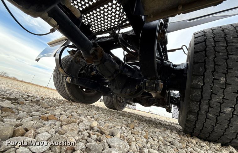 image for item ES5508 2020 Kenworth T680 semi truck