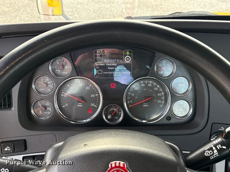 image for item ES5508 2020 Kenworth T680 semi truck