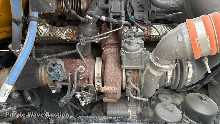 image for item ES5508 2020 Kenworth T680 semi truck