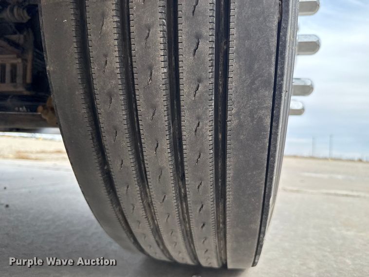 image for item ES5508 2020 Kenworth T680 semi truck