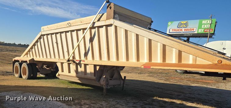 image for item ET5438 2008 Construction Trailer Specialist, INC. BDT40 bottom dump trailer