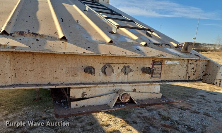 image for item ET5438 2008 Construction Trailer Specialist, INC. BDT40 bottom dump trailer