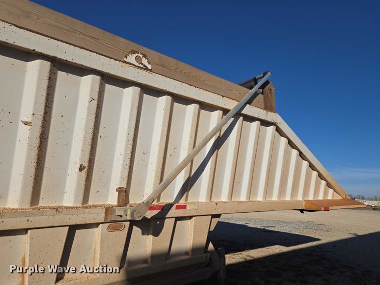 image for item ET5438 2008 Construction Trailer Specialist, INC. BDT40 bottom dump trailer