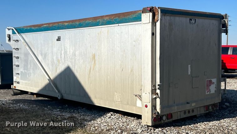 image for item ET6792 J&J dump bed