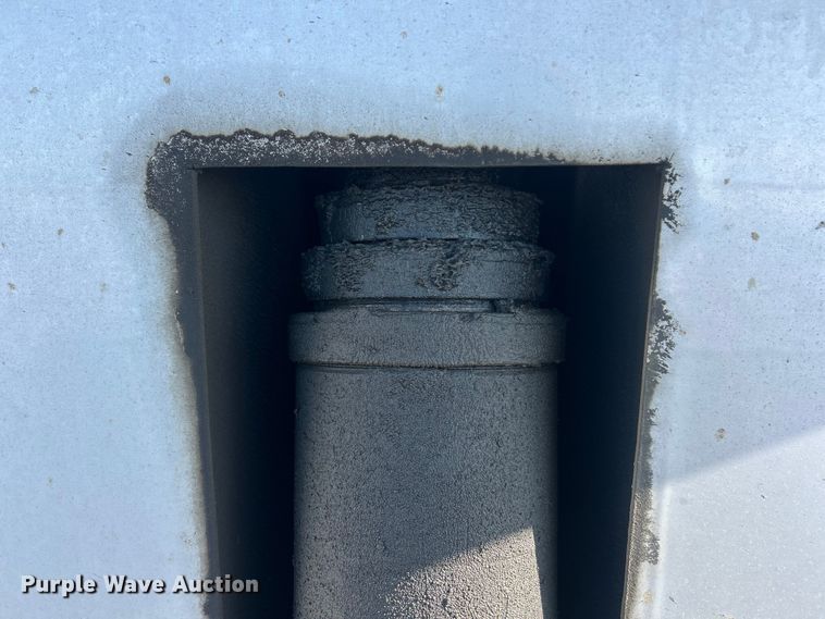 image for item ET6792 J&J dump bed