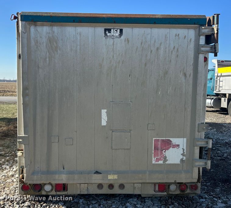 image for item ET6792 J&J dump bed