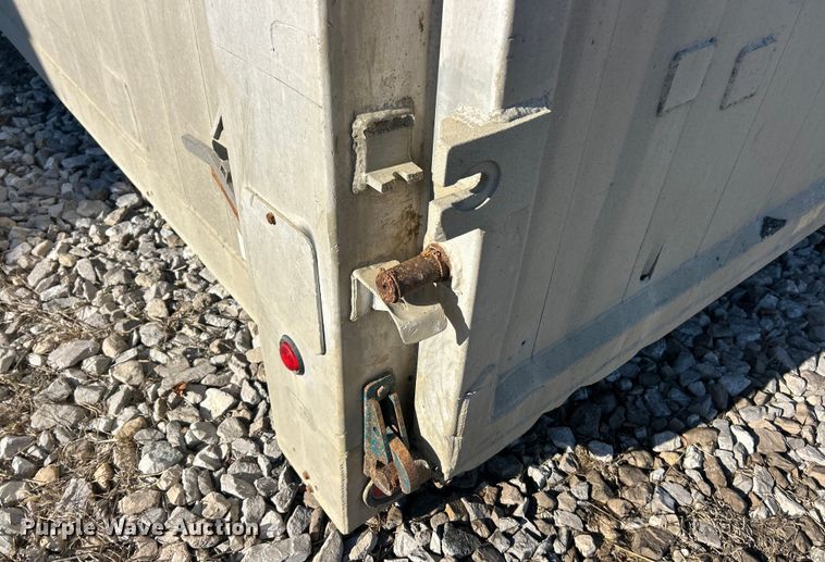 image for item ET6792 J&J dump bed