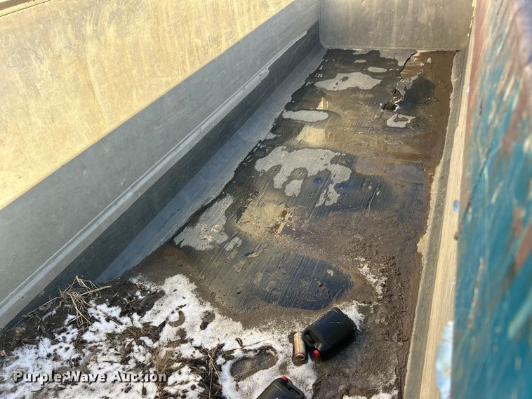 image for item ET6792 J&J dump bed