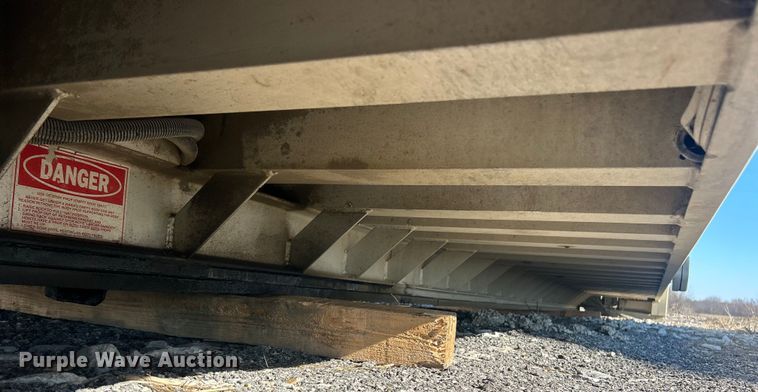 image for item ET6792 J&J dump bed