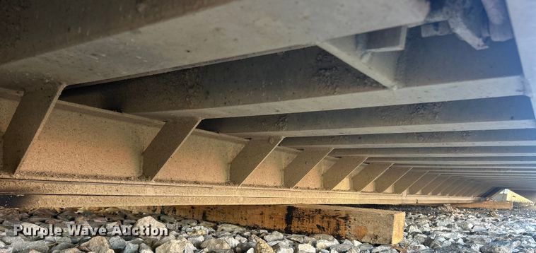 image for item ET6792 J&J dump bed