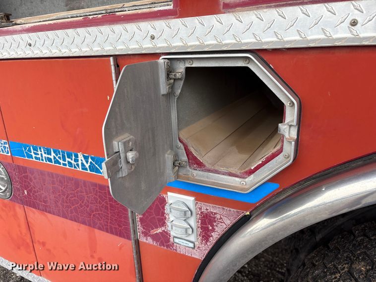 image for item ET7461 1991 Spartan Gladiator pumper fire truck