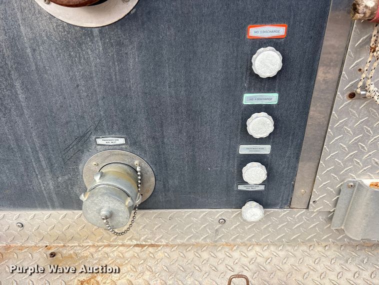 image for item ET7461 1991 Spartan Gladiator pumper fire truck