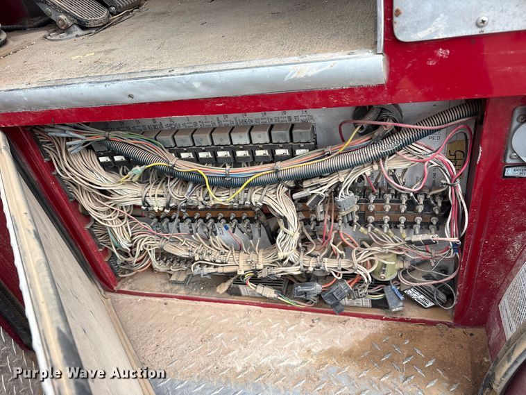 image for item ET7461 1991 Spartan Gladiator pumper fire truck