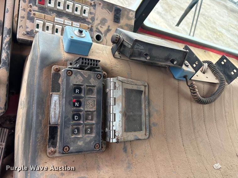 image for item ET7461 1991 Spartan Gladiator pumper fire truck