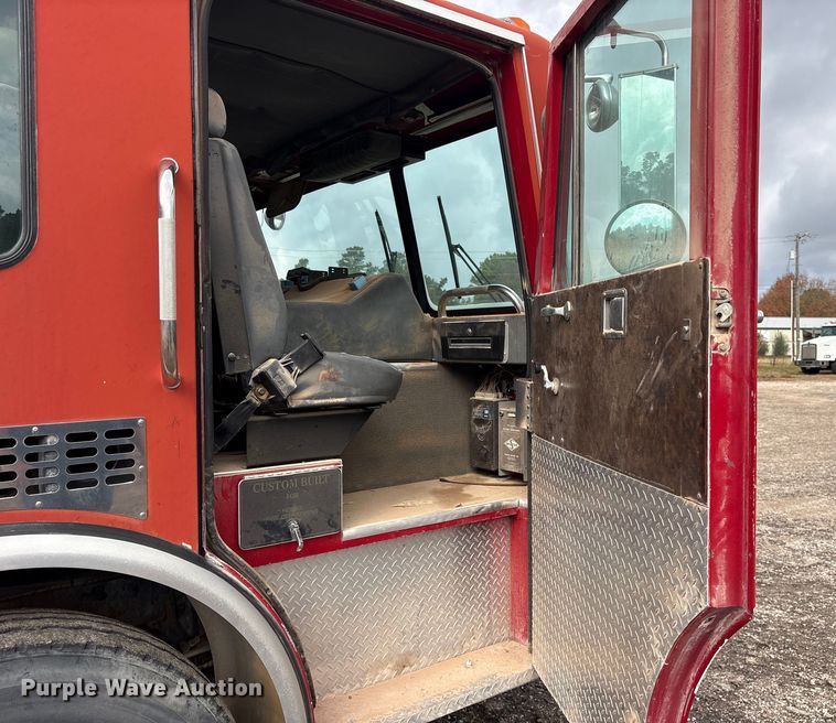 image for item ET7461 1991 Spartan Gladiator pumper fire truck