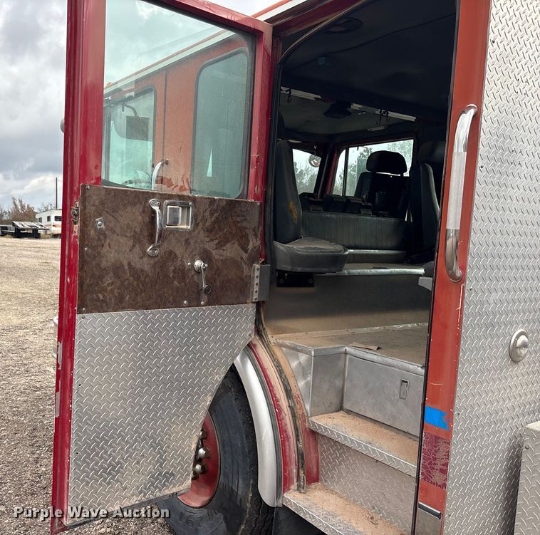 image for item ET7461 1991 Spartan Gladiator pumper fire truck