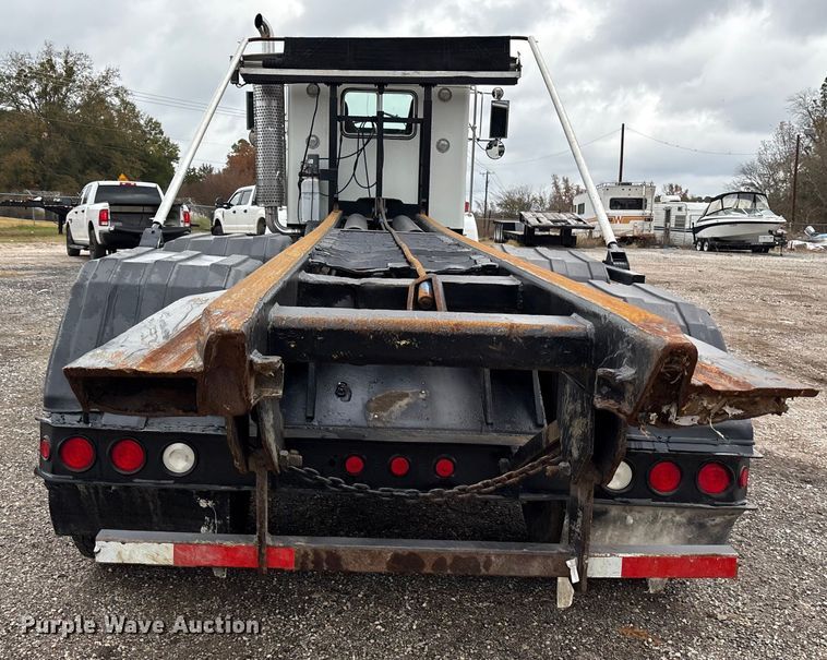 image for item ET7462 2001 Kenworth T800 roll-off container truck