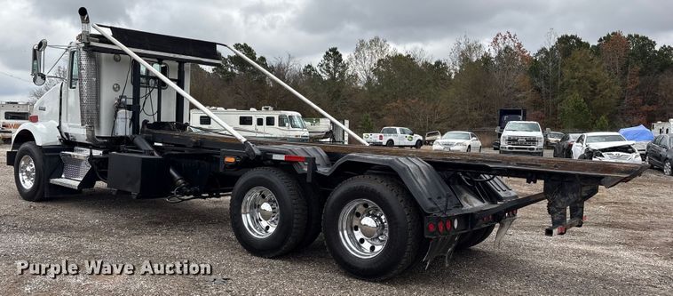 image for item ET7462 2001 Kenworth T800 roll-off container truck