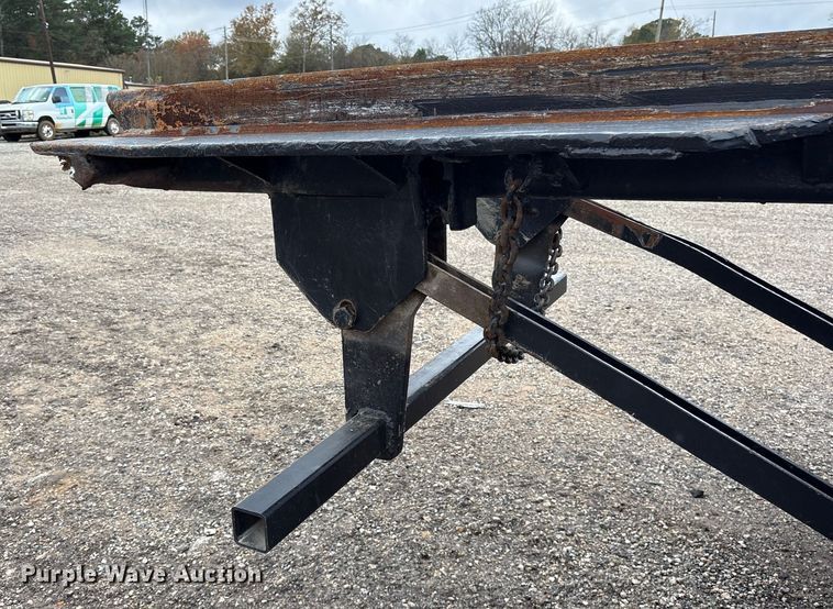 image for item ET7462 2001 Kenworth T800 roll-off container truck